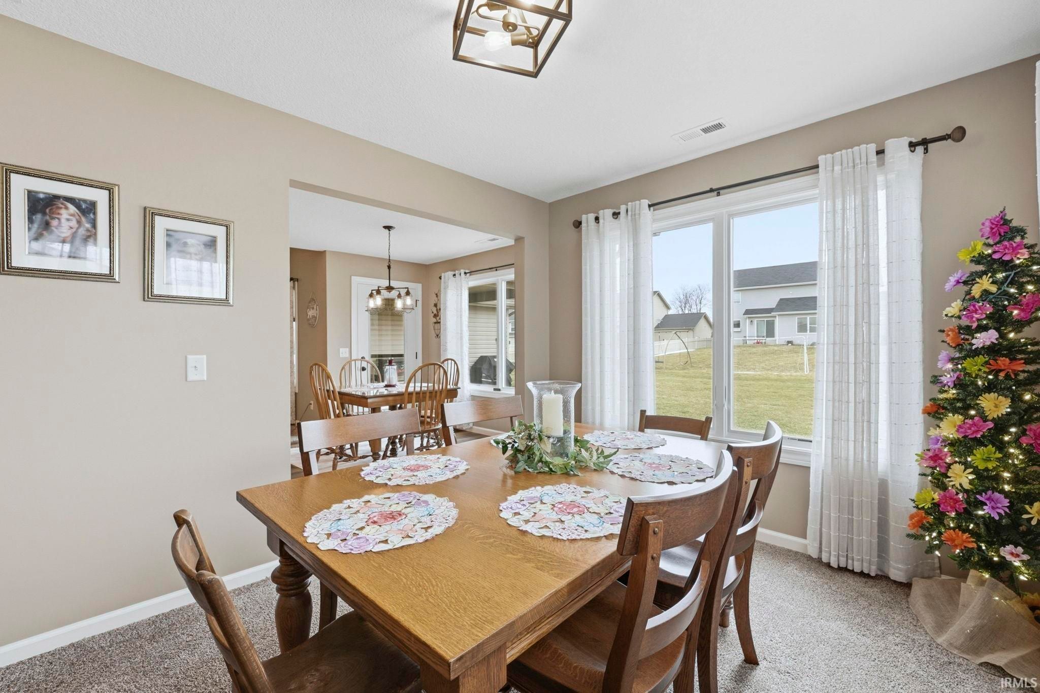 Image of 2092 Hemlock Lane