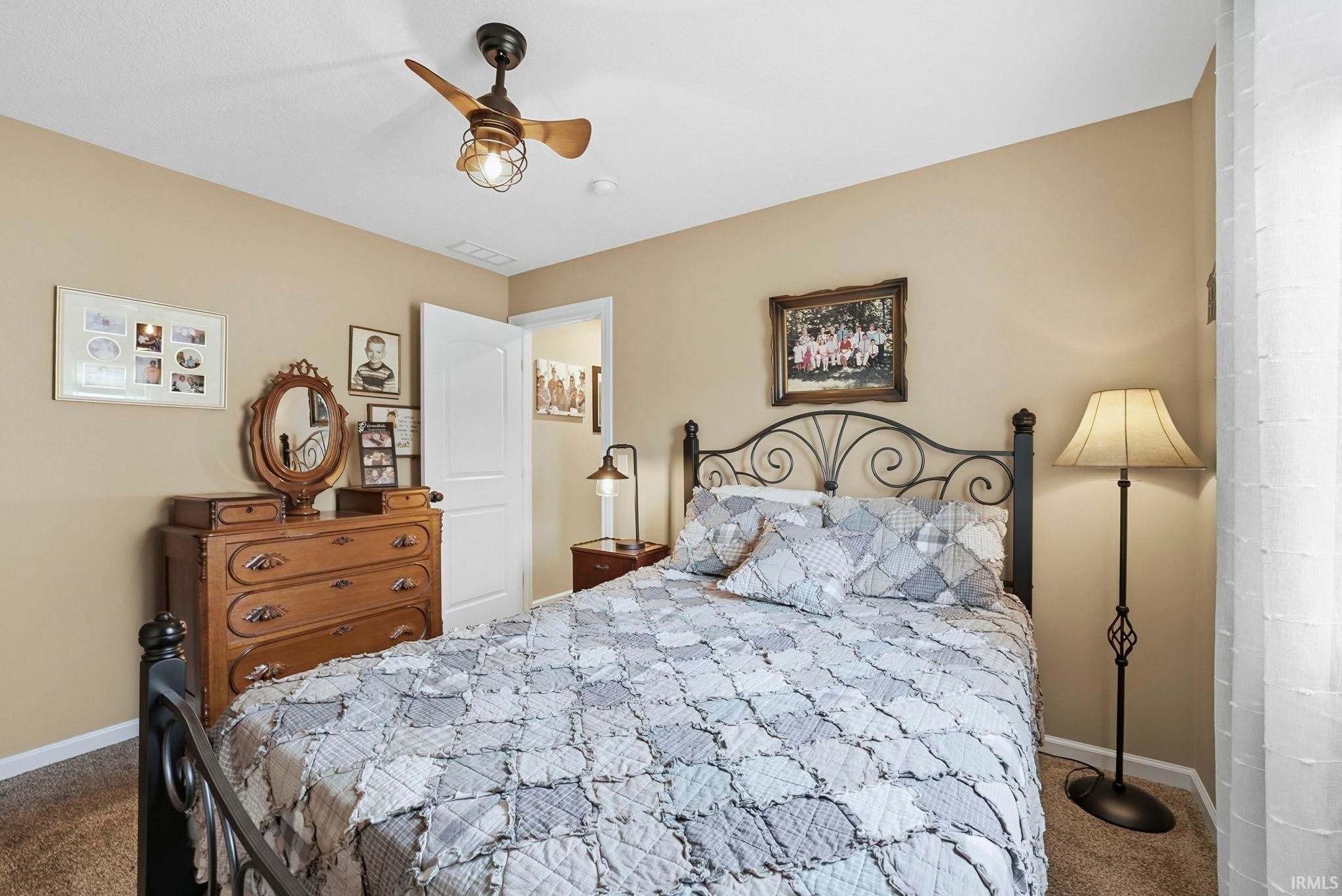 Image of 2092 Hemlock Lane